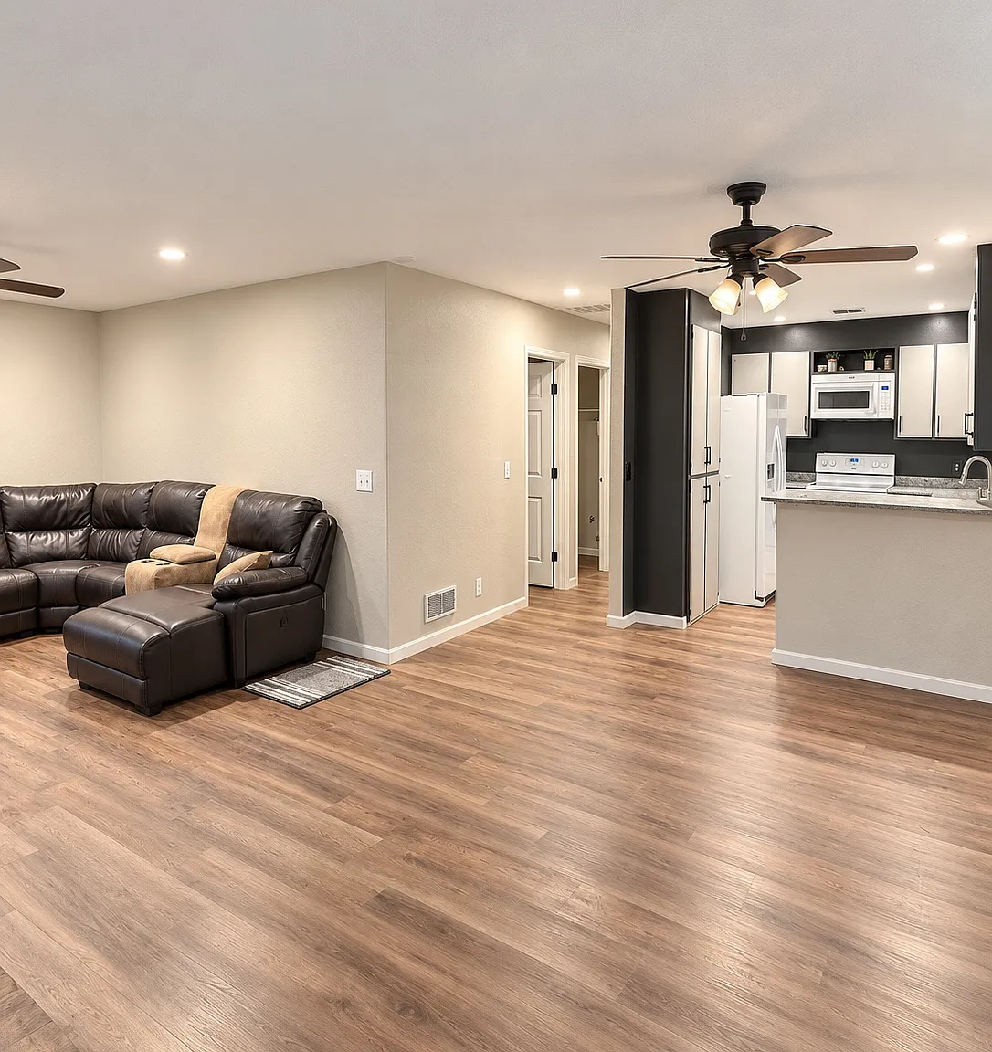3 bed, 1250 sqft, $2,800 — Photo 3