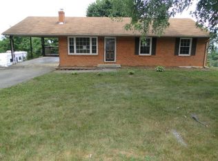 124 Ridgeview Cir, Roanoke, VA 24019