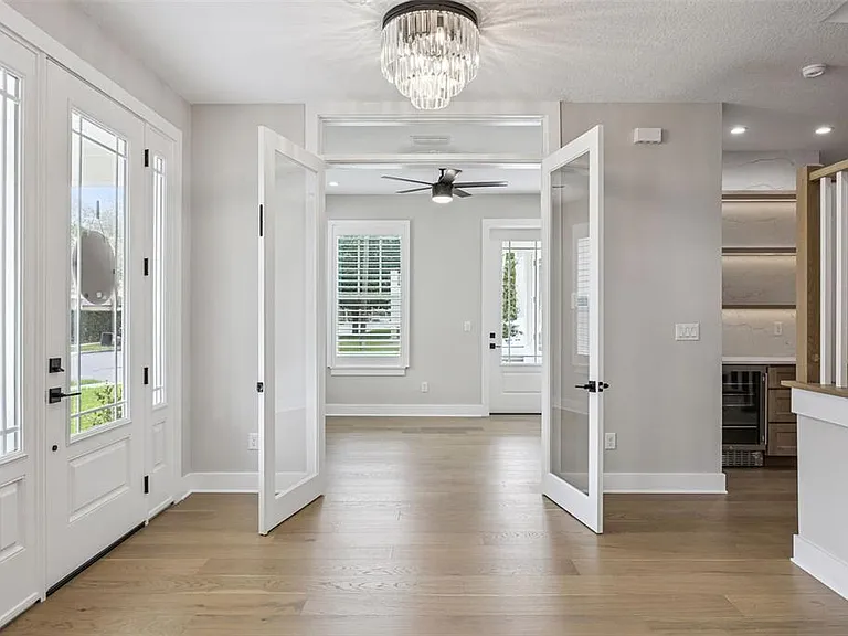 Minnesota Ave — Photo 7