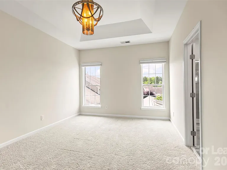 417 Armour St — Photo 20