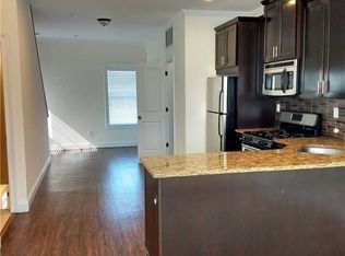 6 1st Ave #6, Bay Shore, NY 11706
