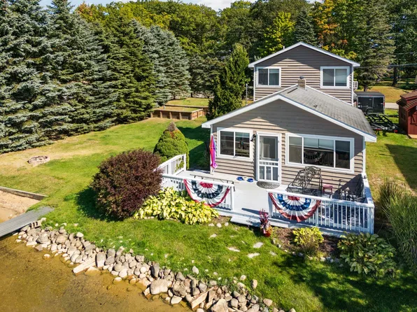 3860 Buck Rd, Gaylord, MI 49735