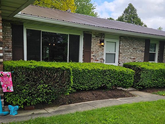 2nd image of 4867 Shawnee Rd