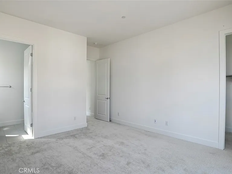 20552 Edgewood Ct — Photo 32