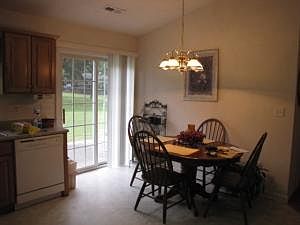 5th image of 3374 Village Court Ln NE