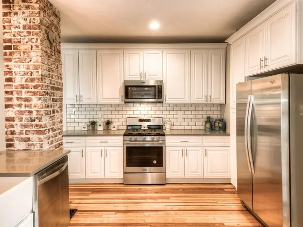 5816 Corby St, Omaha, NE 68104