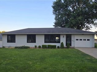619 W 30th St, Higginsville, MO 64037