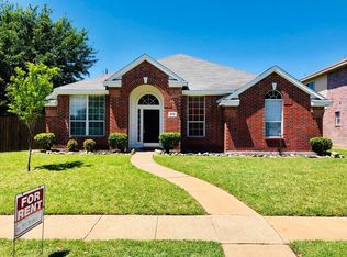 313 Birchwood Ln, Cedar Hill, TX 75104