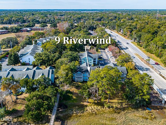 5th image of 9 Riverwind Drive #9
