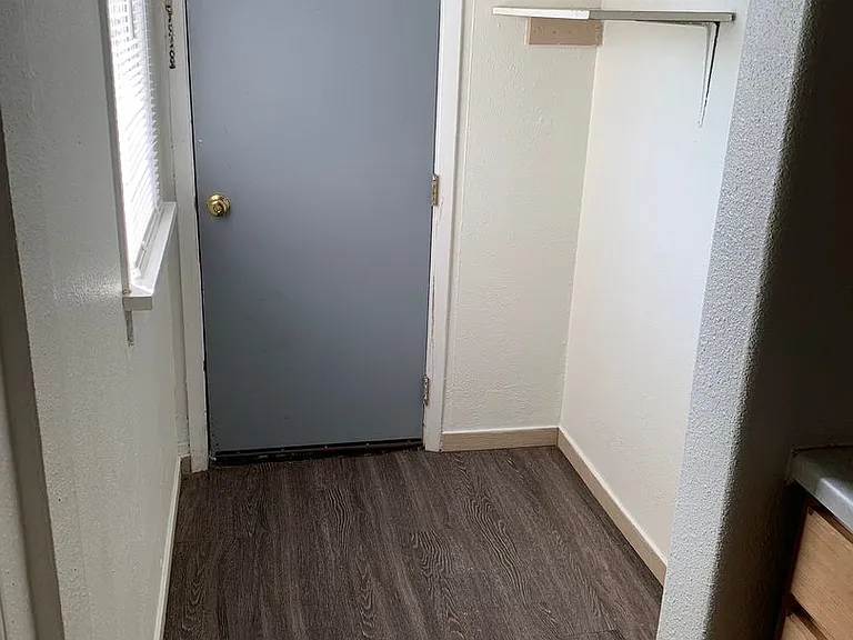 906 SE Court Ave — Photo 13