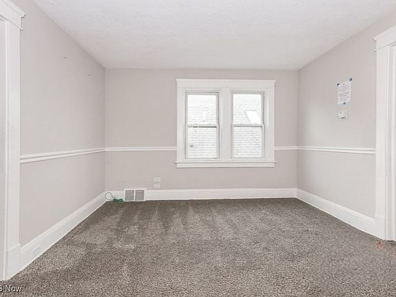 2nd image of 2130 Quail St