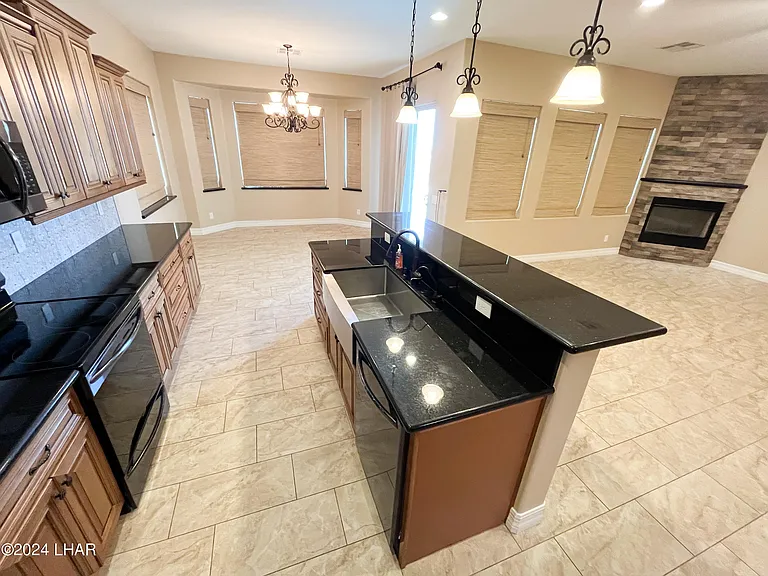 1135 Cascade Ln — Photo 4