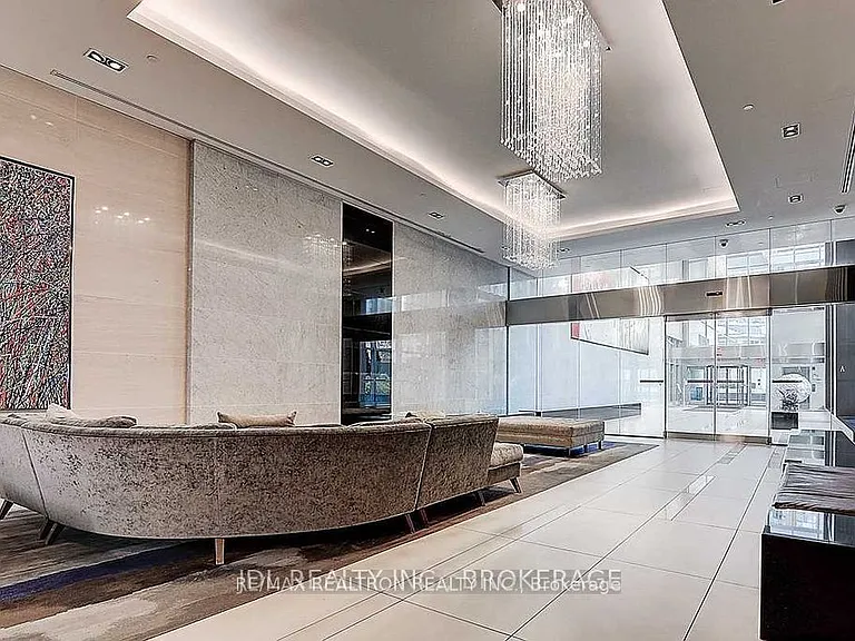 386 Yonge St #1112 — Photo 4