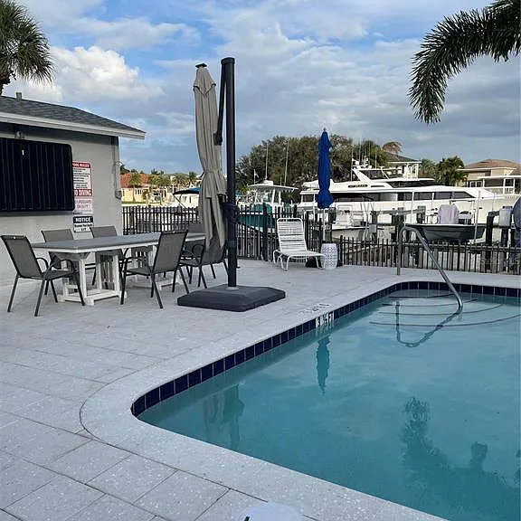 745 Pinellas Bayway S #105 — Photo 27