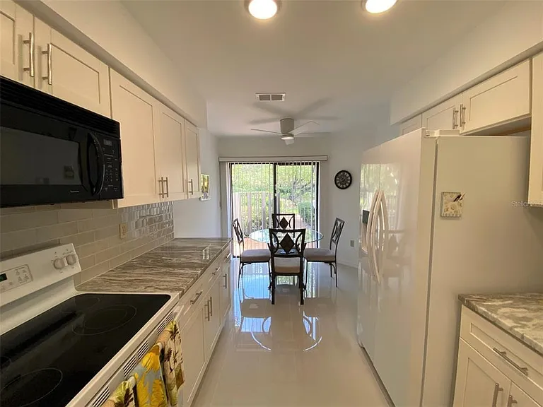 6281 Timberlake Dr #H6 — Photo 12