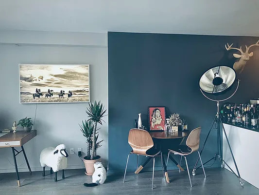 Rented by Gulia Wang, LREB | media 16