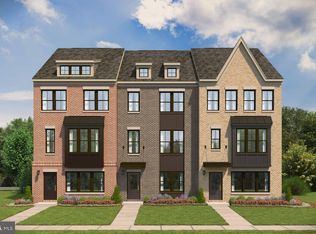 3531 Carnaby St, Hyattsville, MD 20782