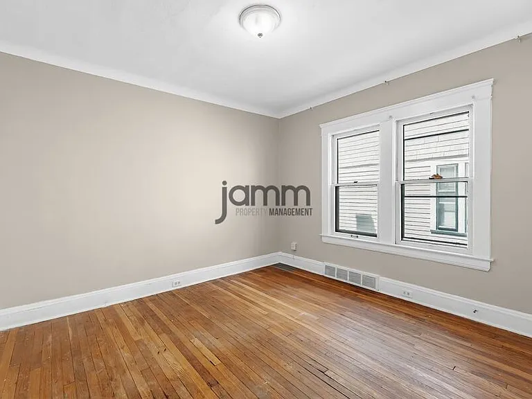 1695 Glenmont Loft — Photo 35