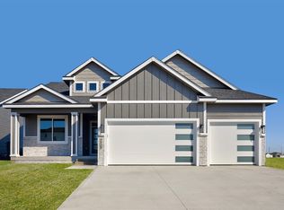 4120 NE 8th St, Ankeny, IA 50021