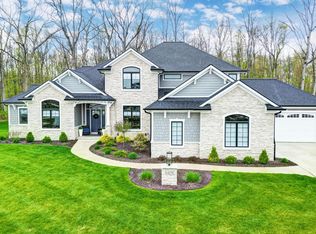 14251 Whisper Rock Blvd, Fort Wayne, IN 46845