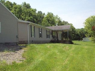1000 Locust Rd, Hillsboro, OH 45133