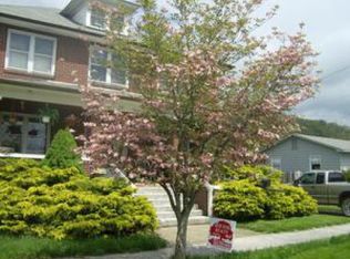 908 2nd Ave, Marlinton, WV