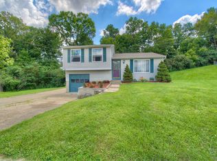 110 Stonehinge Cir, Covington, KY 41017
