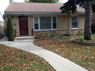8129 Kenton Ave, Skokie, IL
