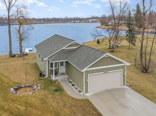 237 Lakeview Ct, Beaverton, MI 48612