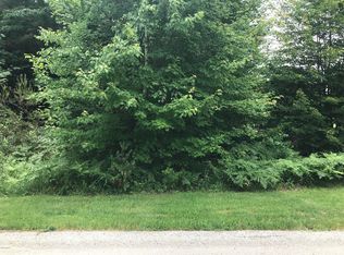 18803 Hemlock Dr, Spring Lake, MI 49456