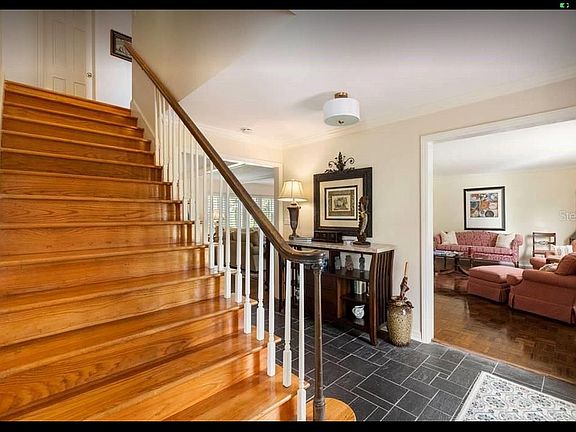 2nd image of 2301 Hawthorne Trl