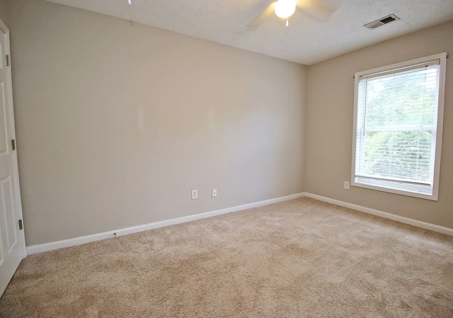 Pre-Leasing For 2026 3 Bedroom, 2.5 Bath - Downtown Columbia! — Photo 3