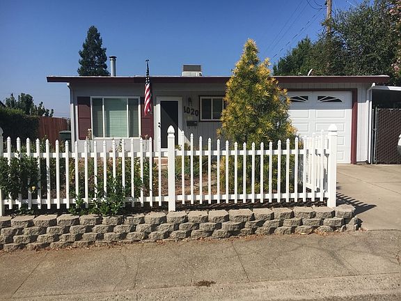 2nd image of 1020 School St