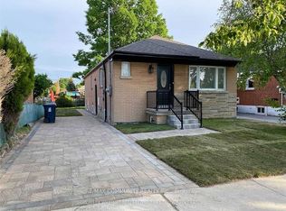31 Flintridge Rd, Toronto, ON M1P 1C2