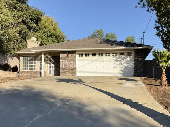 1315 E Mission Rd, Fallbrook, CA 92028