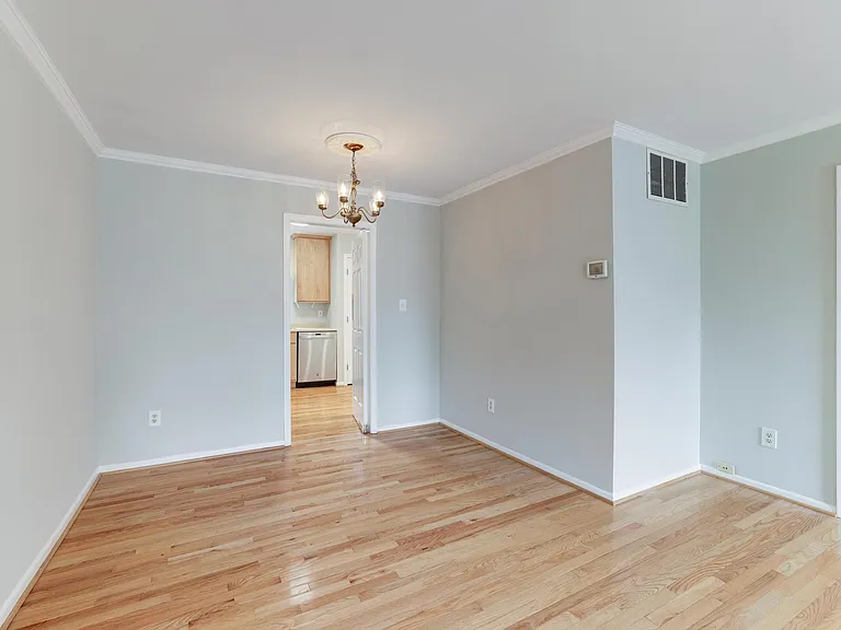 9823 Saint Cloud Ct — Photo 11
