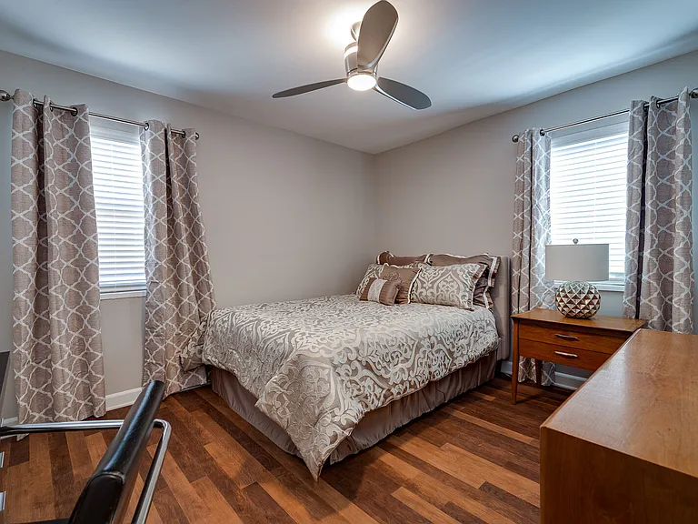 308 Constantia Ave #5 — Photo 9