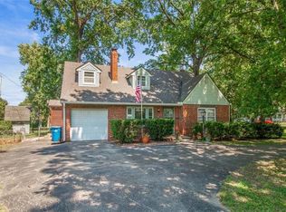 3861 Blue Ridge Blvd, Independence, MO 64052