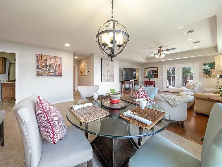 118 Riley Ln — Photo 6