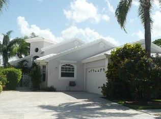 15242 Wilshire Cir S, Pembroke Pines, FL 33027
