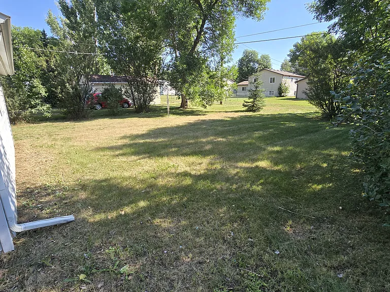 927 37th St SE — Photo 15