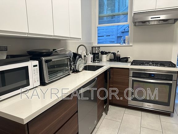 5th image of 416-418 Bryant St