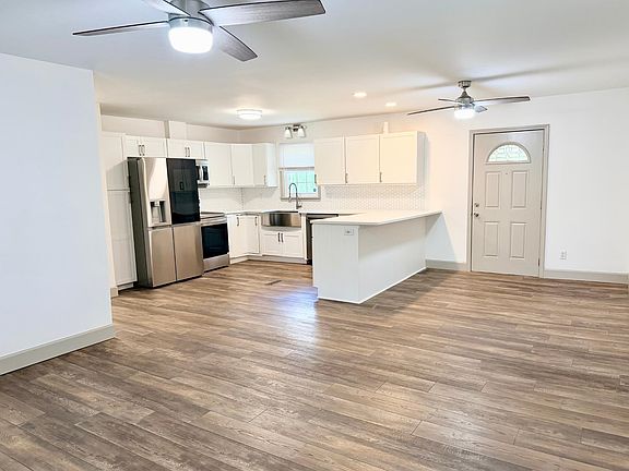 4th image of 2806 Nursery Rd.