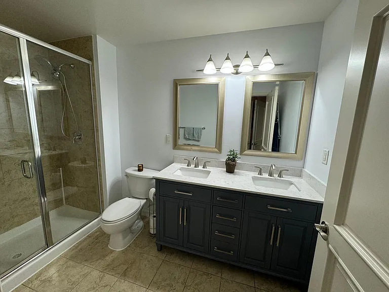 1975 N Grant St #411 — Photo 9