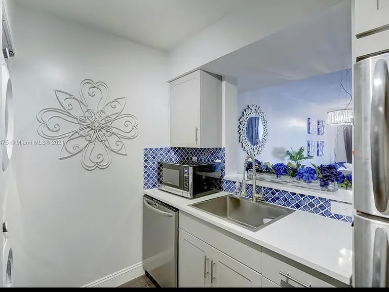 1350 SE 3rd Ave #211 — Photo 12