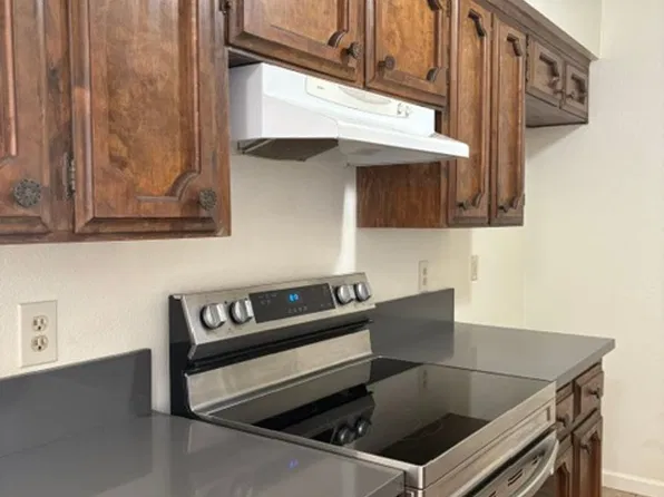 25 W Barstow Ave APT 101, Clovis, CA 93612