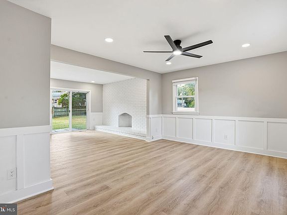 3rd image of 508 Harbor Dr