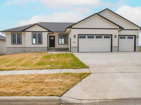 6601 E Fieldview St, Sioux Falls, SD 57110