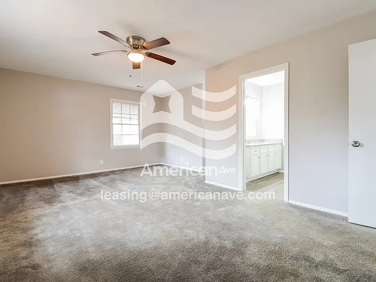 332364_009_wm_-_main_bedroom_13547571.jpg