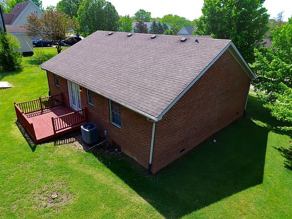 3rd image of 312 Burchwood Dr